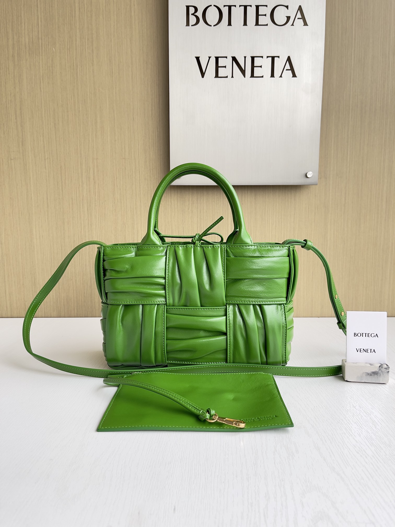 보테가베네타 Bottega Veneta MINI Arco 토트 백 729042