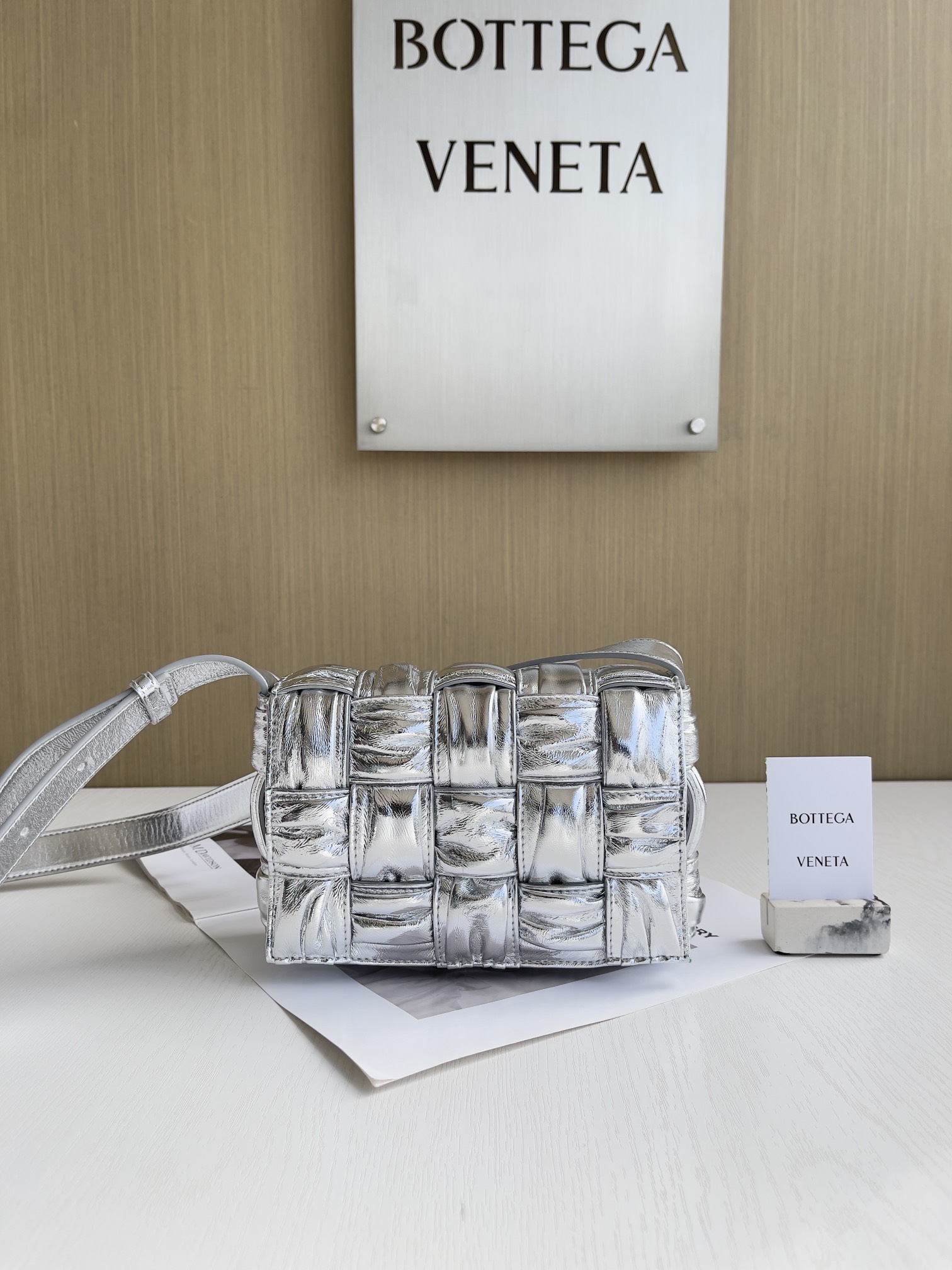 보테가베네타 Bottega Veneta Cassette 크로스 백 736253