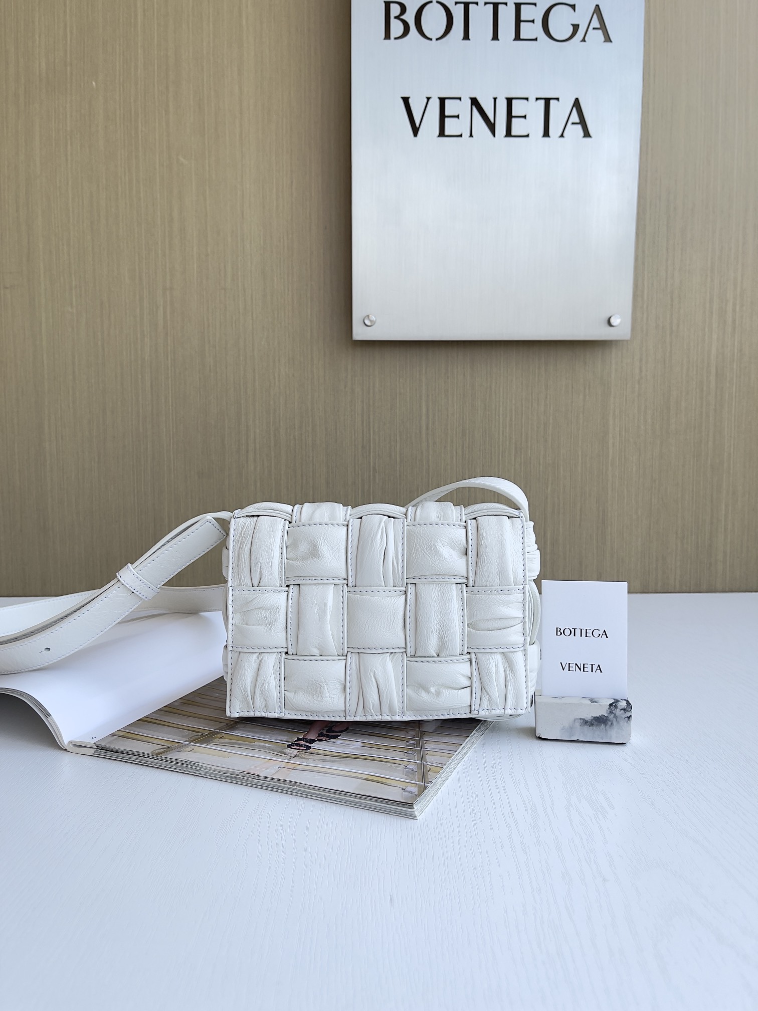 보테가베네타 Bottega Veneta Cassette 736253 19CM