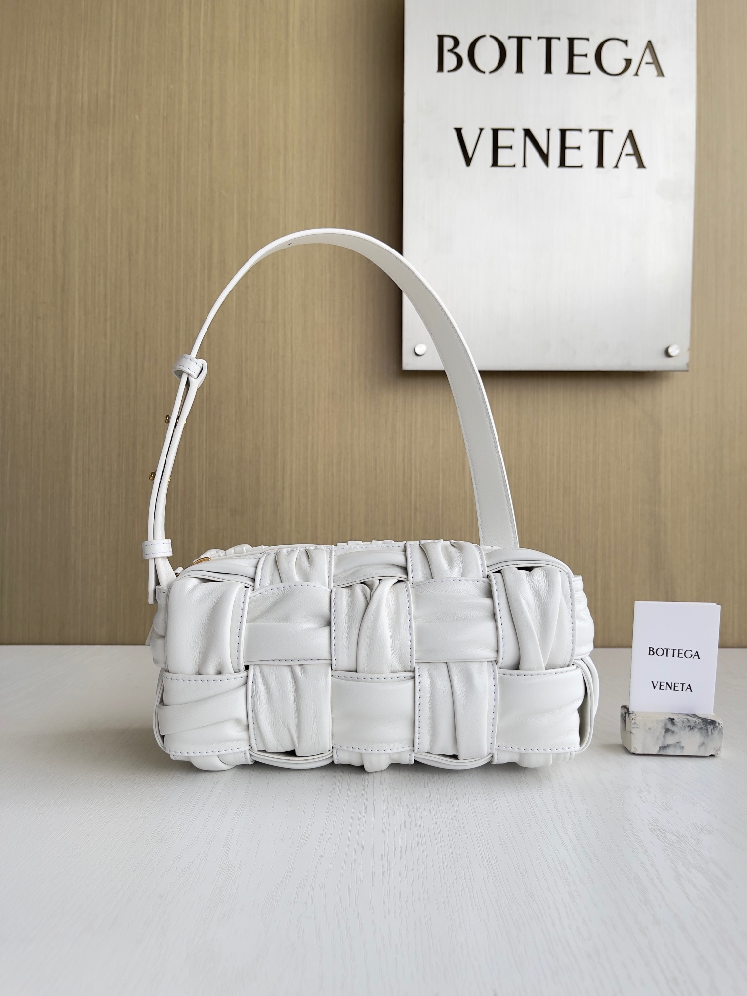 보테가베네타 Bottega Veneta 숄더백 736233