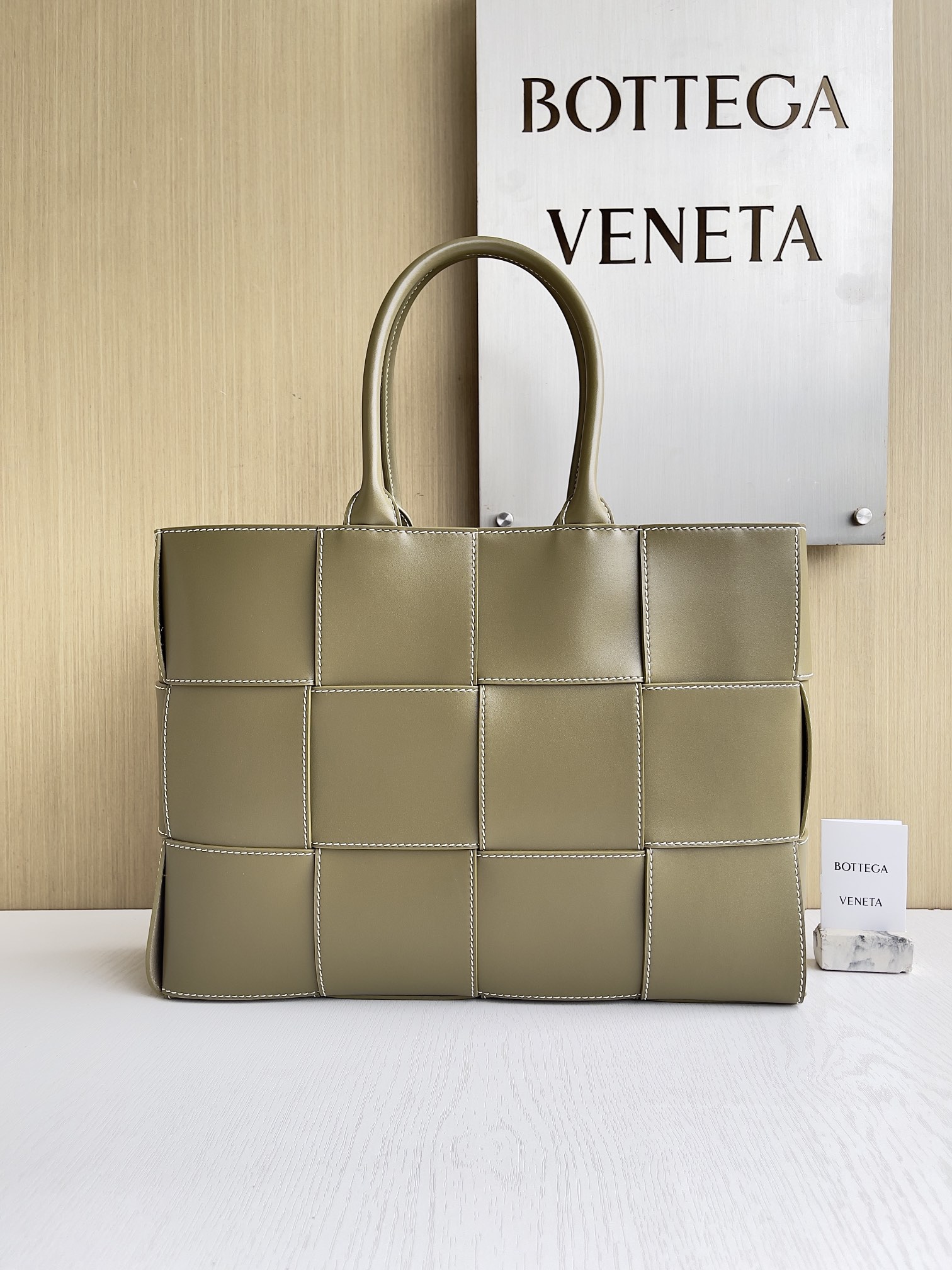 보테가베네타 Bottega Veneta Arco Tote 토트 백 756682