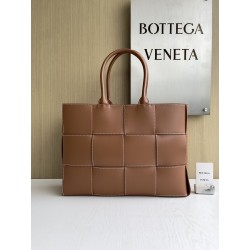 보테가베네타 Bottega Veneta Arco Tote 토트 백 756682