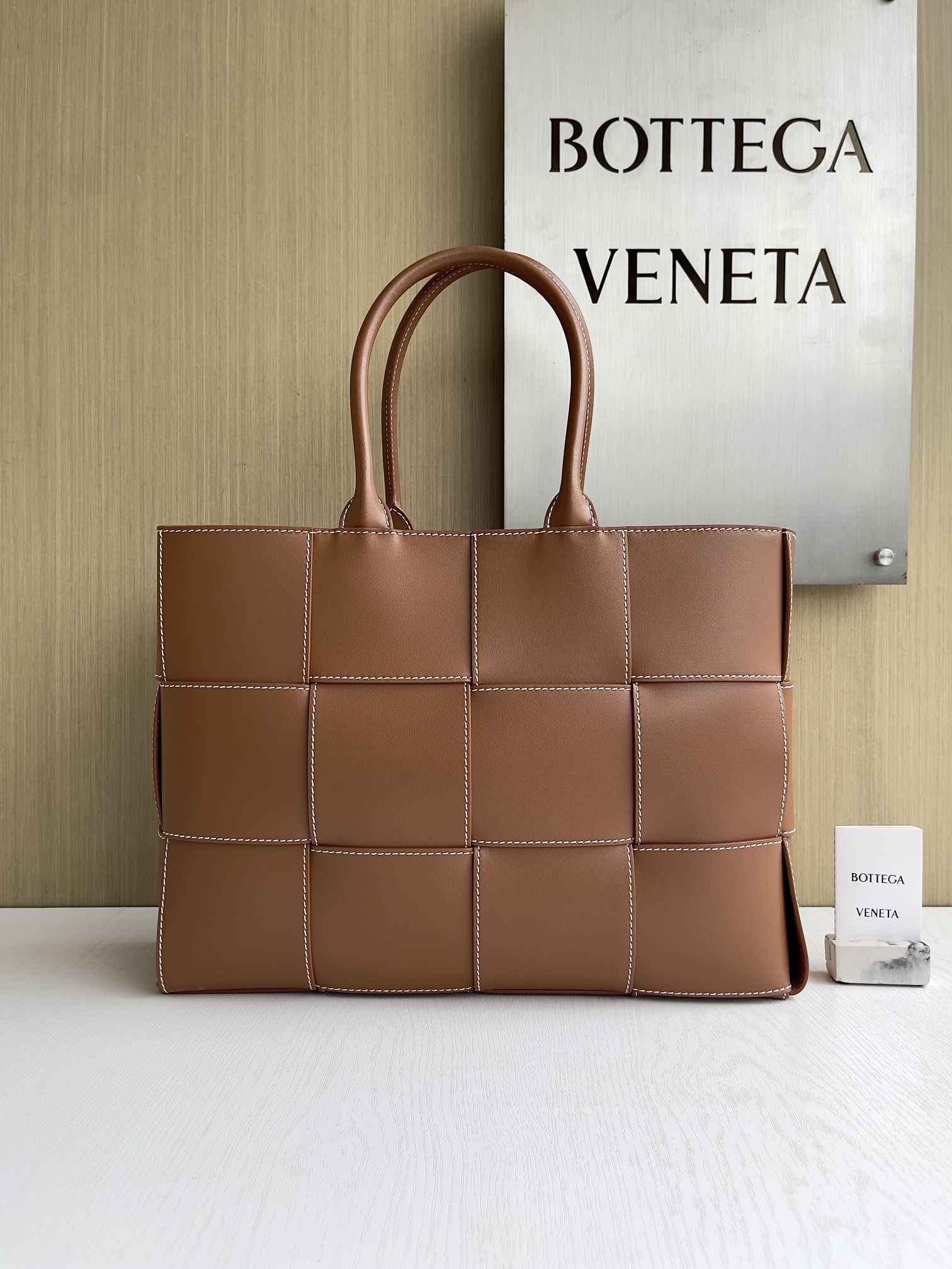 보테가베네타 Bottega Veneta Arco Tote 토트 백 756682