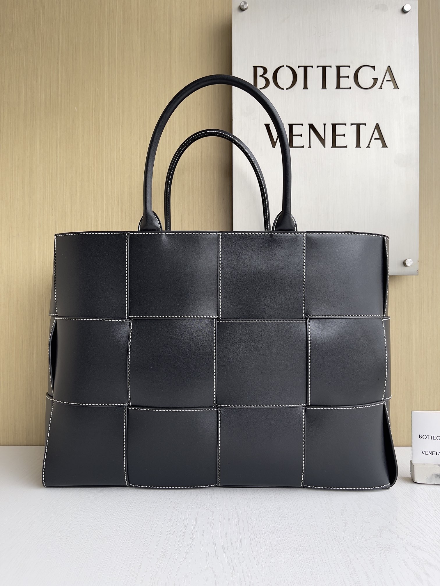 보테가 베네타 Bottega Veneta 680165 Arco Tote 47cm