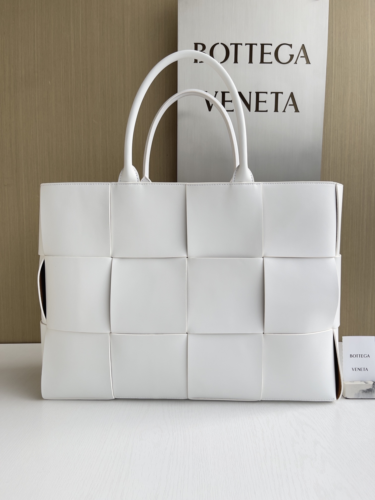 보테가 베네타 Bottega Veneta 680165 Arco Tote 47cm