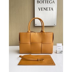 보테가베네타 Bottega Veneta Arco Tote 토트 백 652867