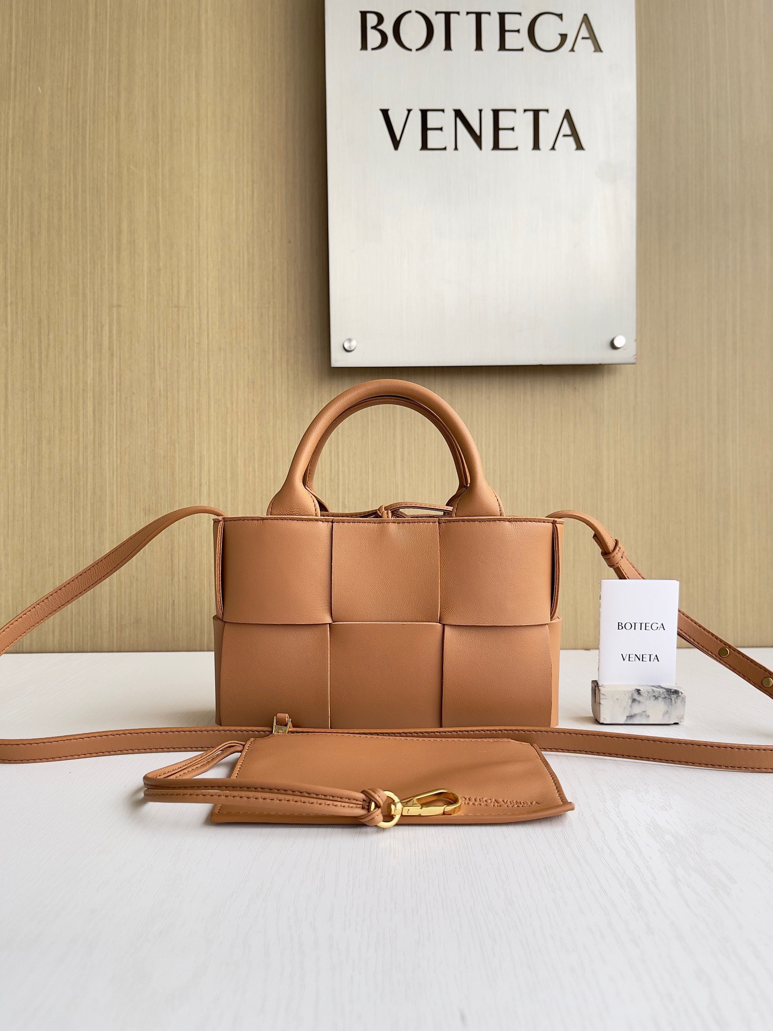 보테가베네타 Bottega Veneta Candy Arco 토트 백 729029