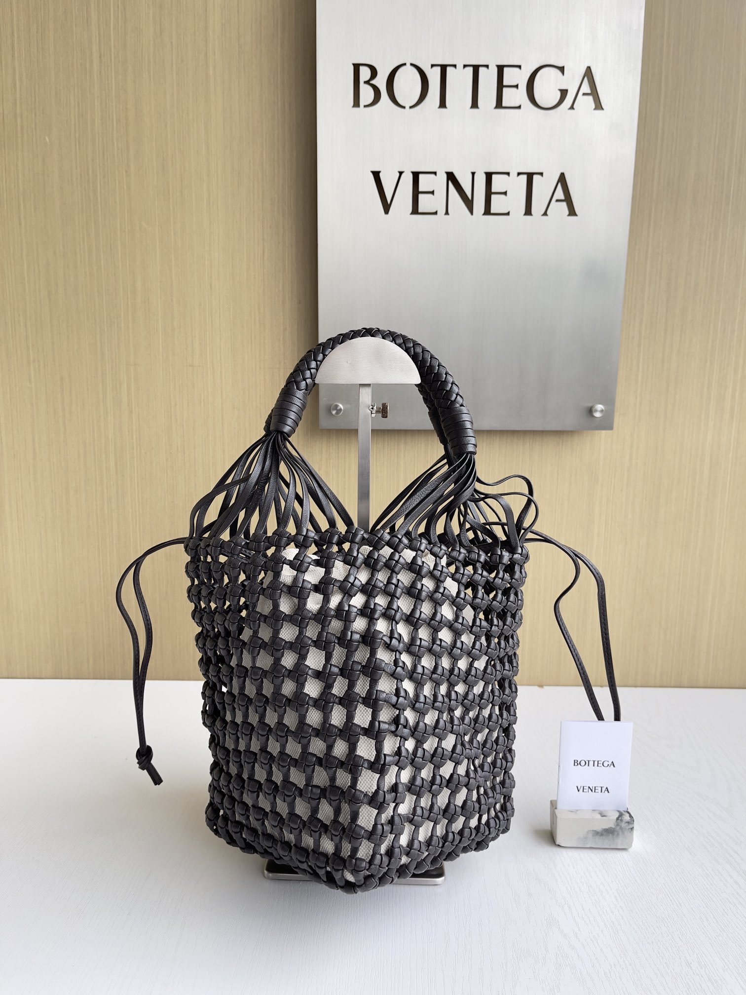 보테가베네타 Bottega Veneta 버킷 백 709612