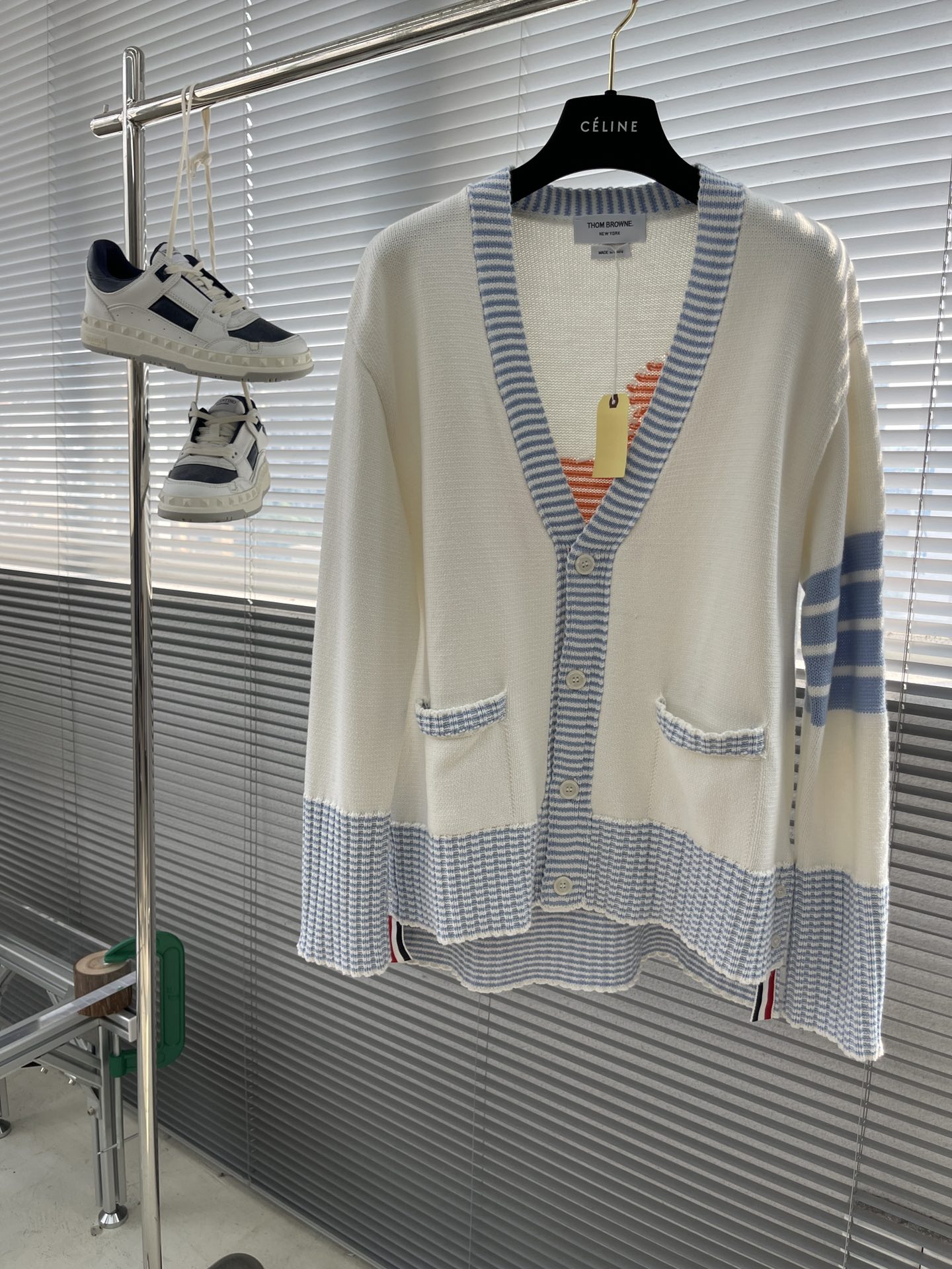 톰브라운 Thom Browne 가디건