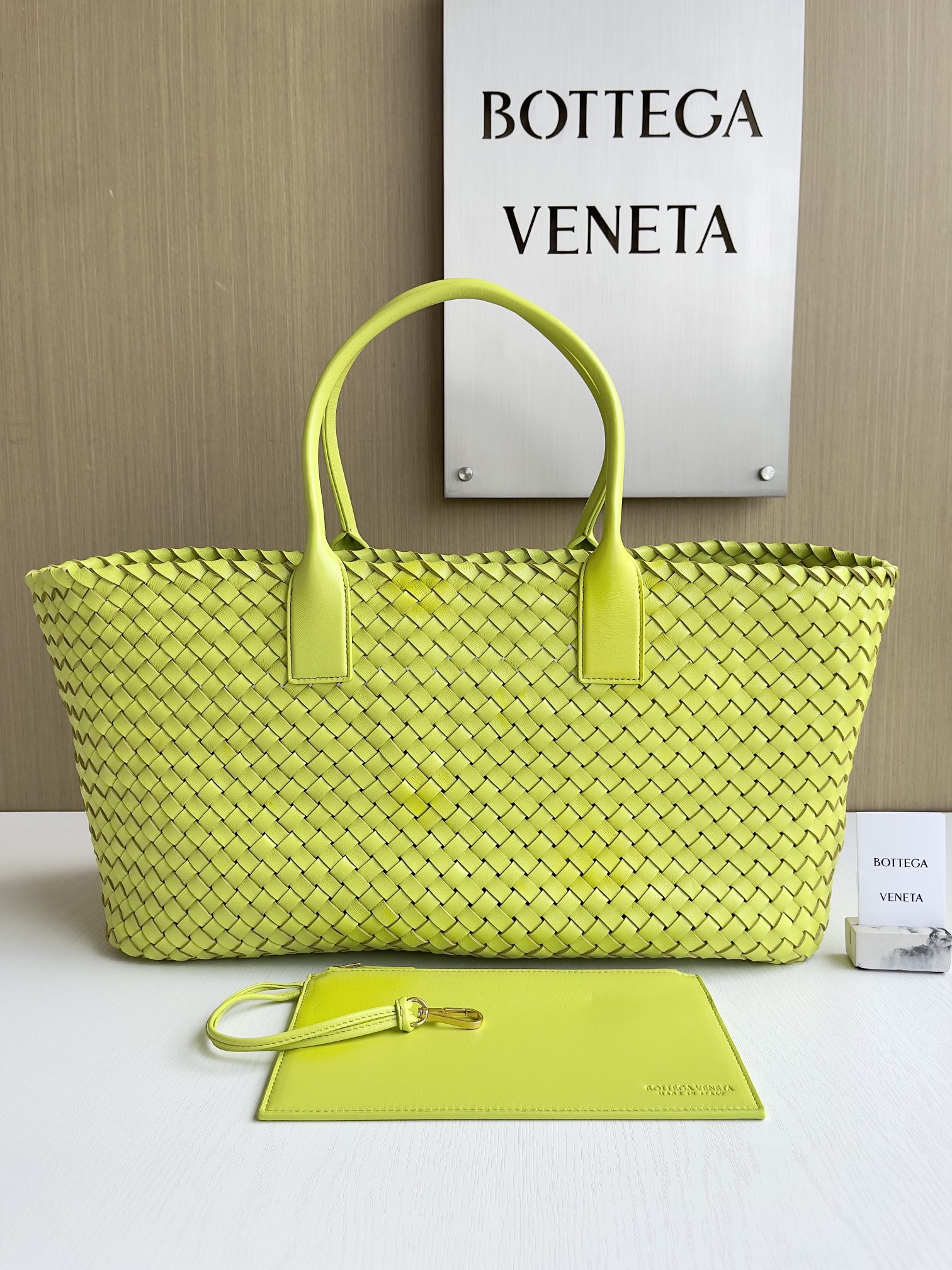 보테가베네타 Bottega Veneta  Cabat 608811