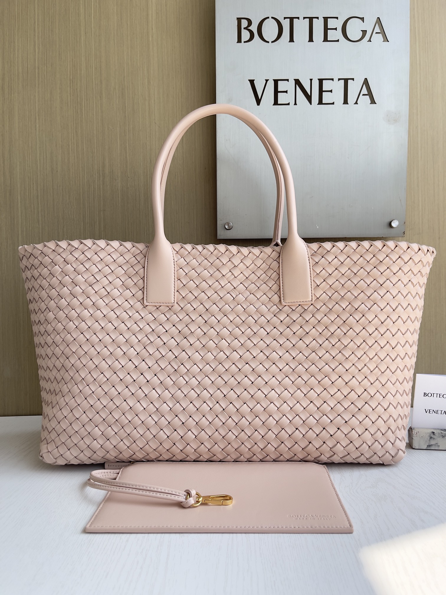 보테가베네타 Bottega Veneta  Cabat 608811