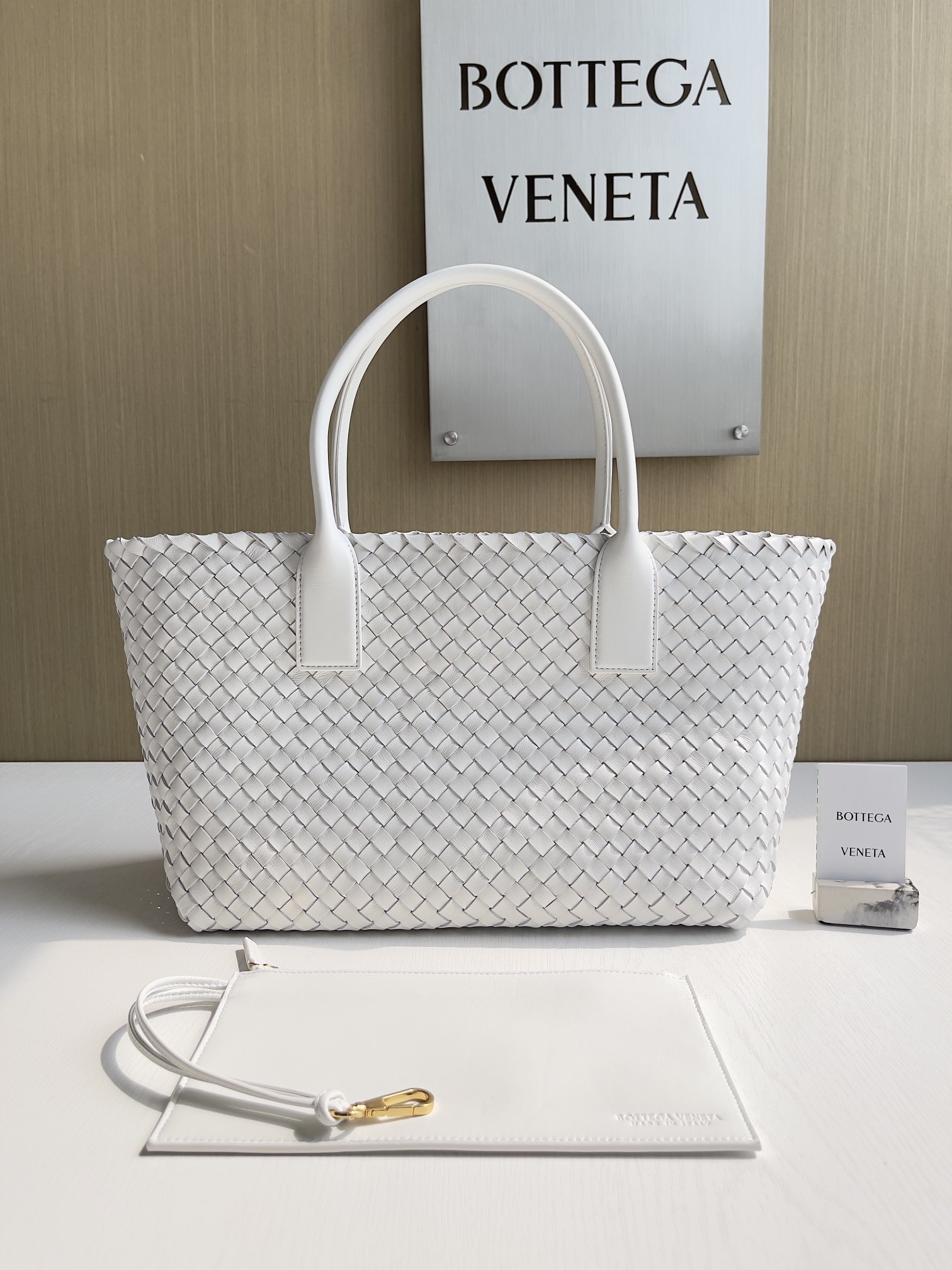 보테가베네타 Bottega Veneta Cabat 608810