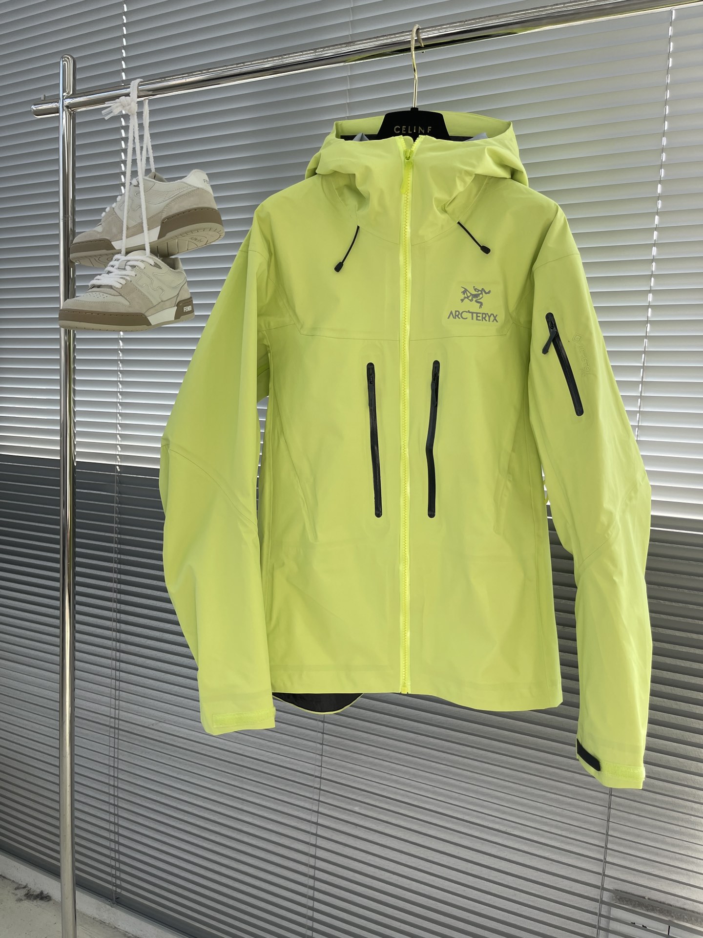 아크테릭스 ARC'TERYX 재킷 Alphs SV6
