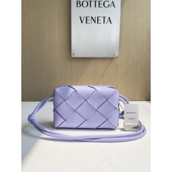 보테가베네타 Bottega Veneta Cassette 크로스 백 709417