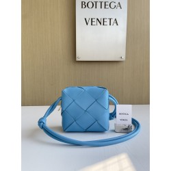 보테가베네타 Bottega Veneta Cassette 크로스 백 701915