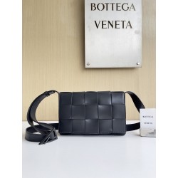 보테가베네타 Bottega Veneta Cassette 크로스 백 708768