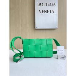 보테가베네타 Bottega Veneta Cassette 크로스 백 708768