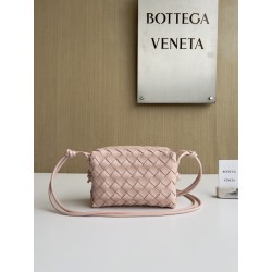 보테가베네타 Bottega Veneta MINI Loop 크로스 백 723547