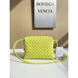 보테가베네타 Bottega Veneta Loop 크로스 백 680255