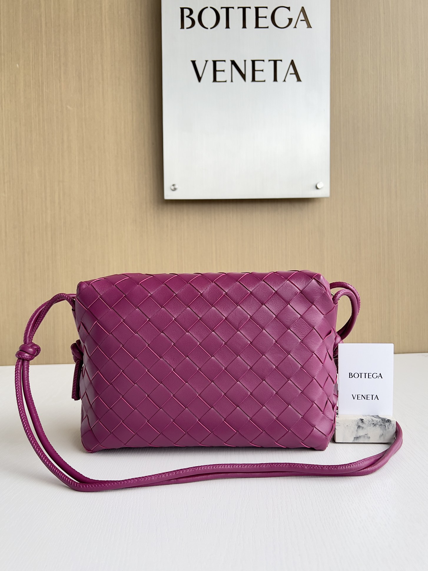 보테가베네타 Bottega Veneta Loop 666689 22cm