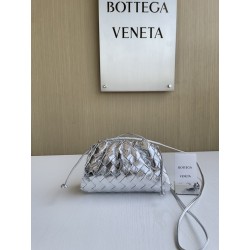 보테가베네타 Bottega Veneta 클러치 7003-2