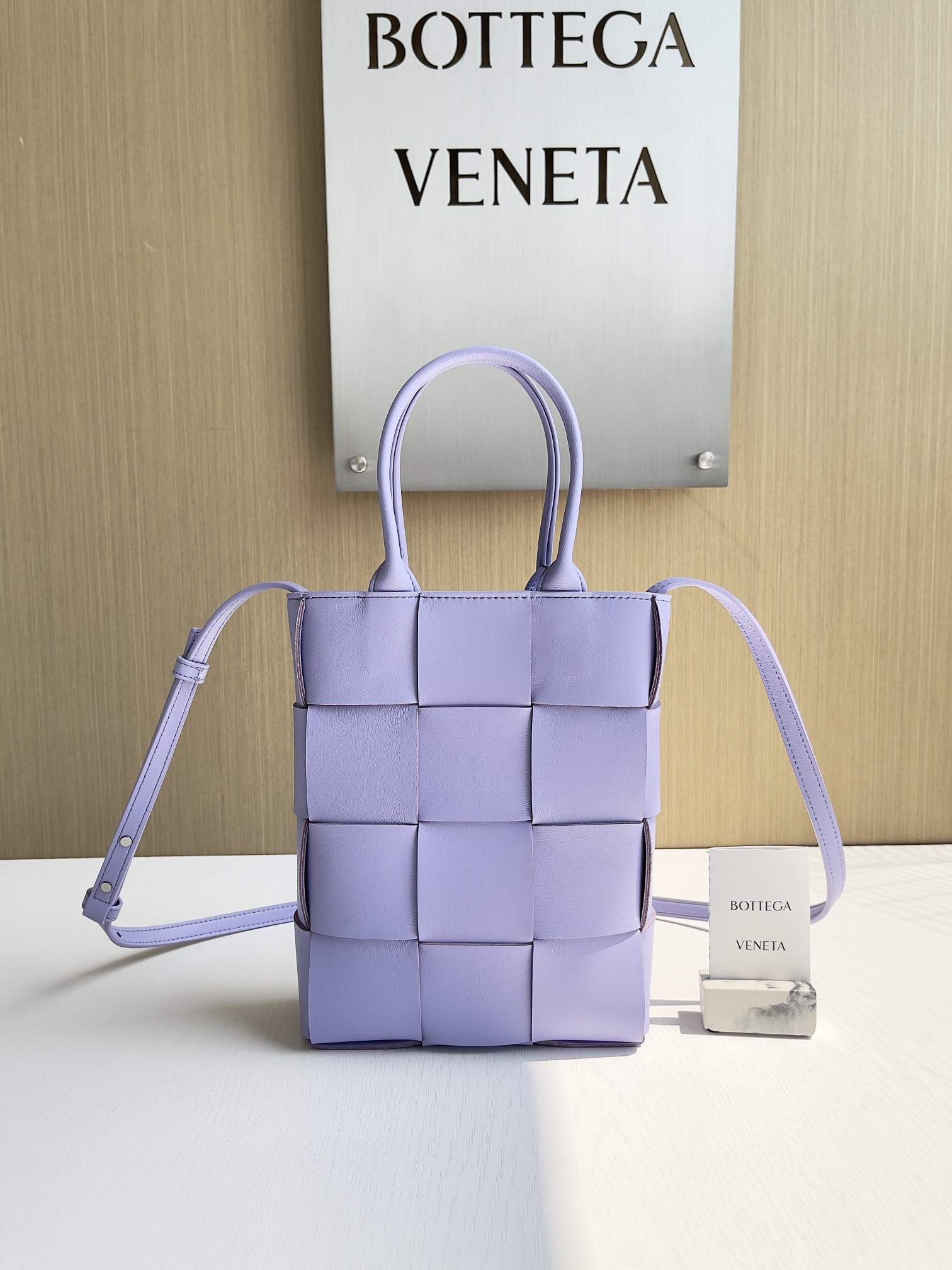 보테가베네타 Bottega Veneta Cassette Tote 709341