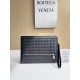 보테가베네타 Bottega Veneta Intrecciato 클러치 693675