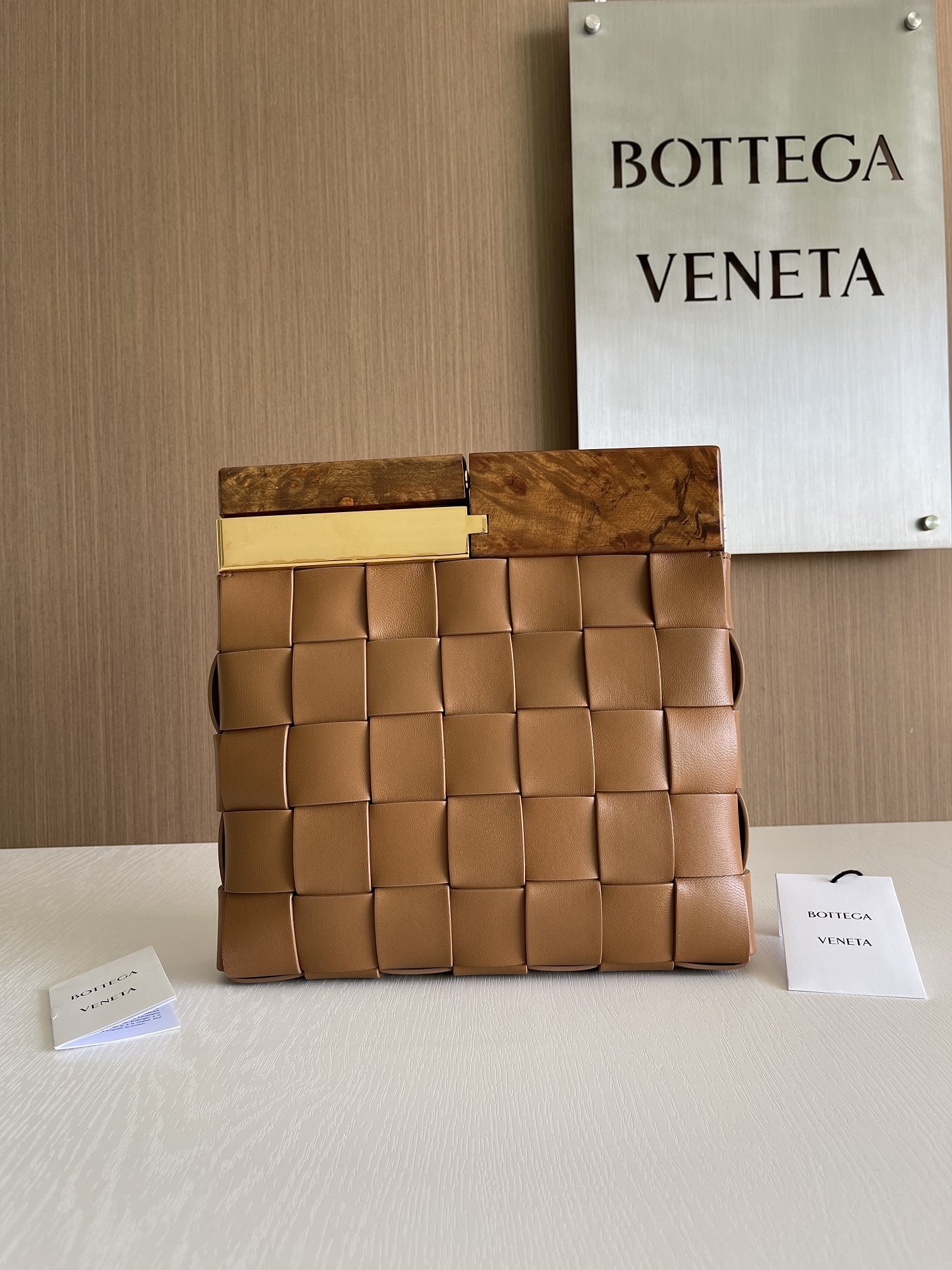 보테가베네타 Bottega Veneta 클러치 70394