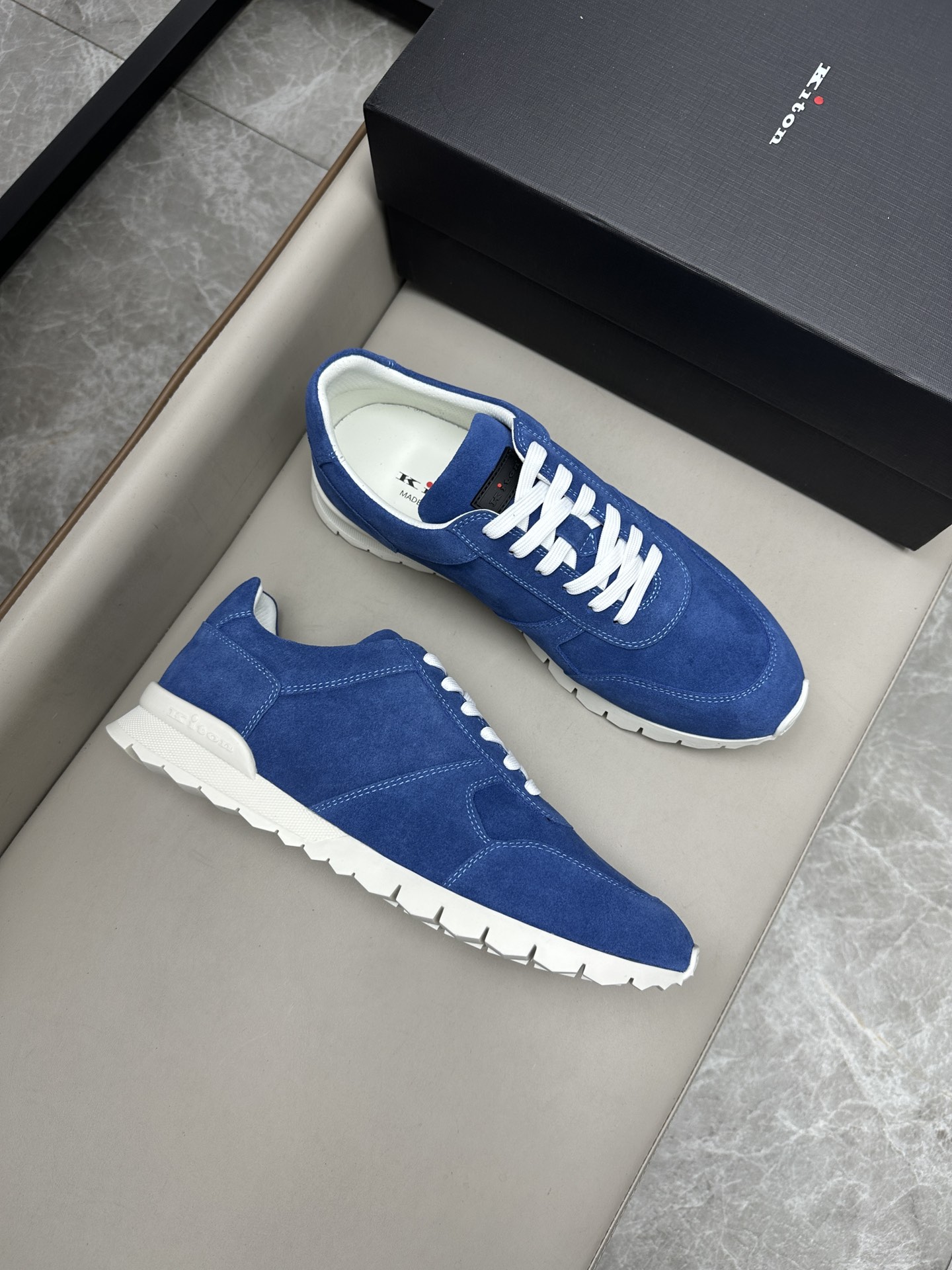 Kiton 스니커즈