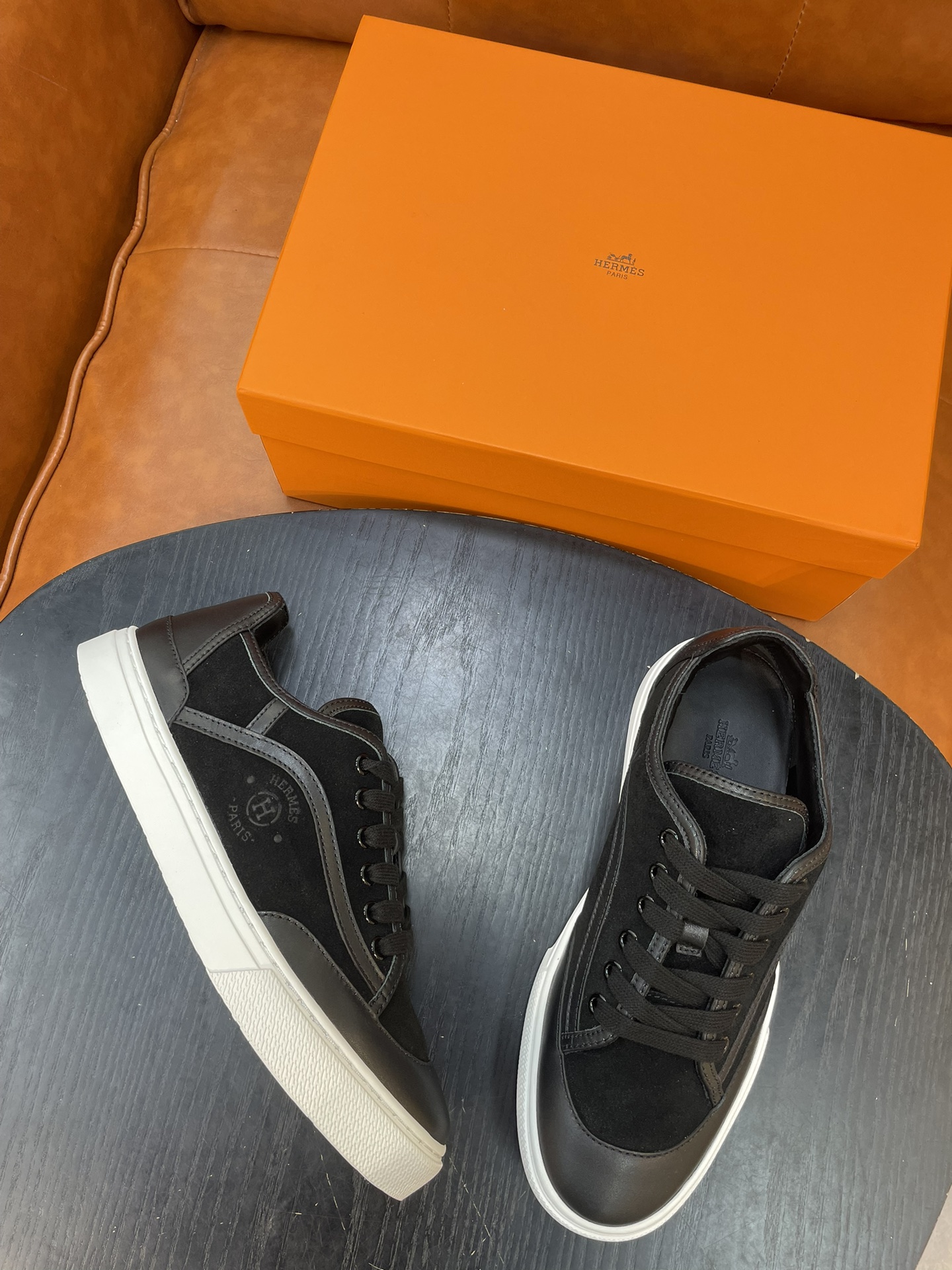 에르메스 Hermes 스니커즈