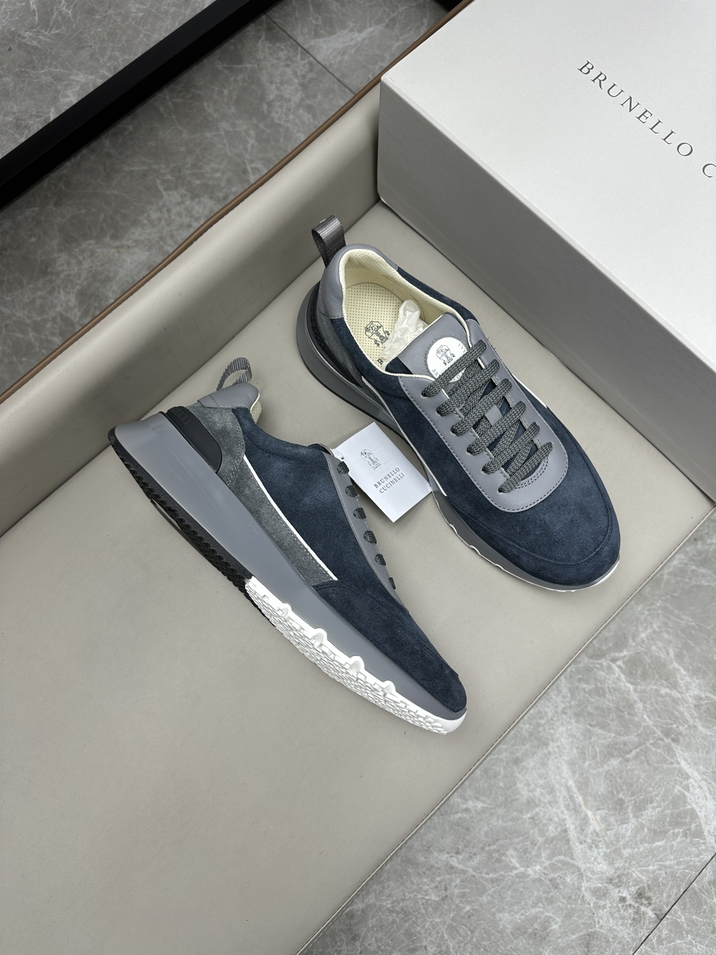 Brunello Cucinelli 스니커즈