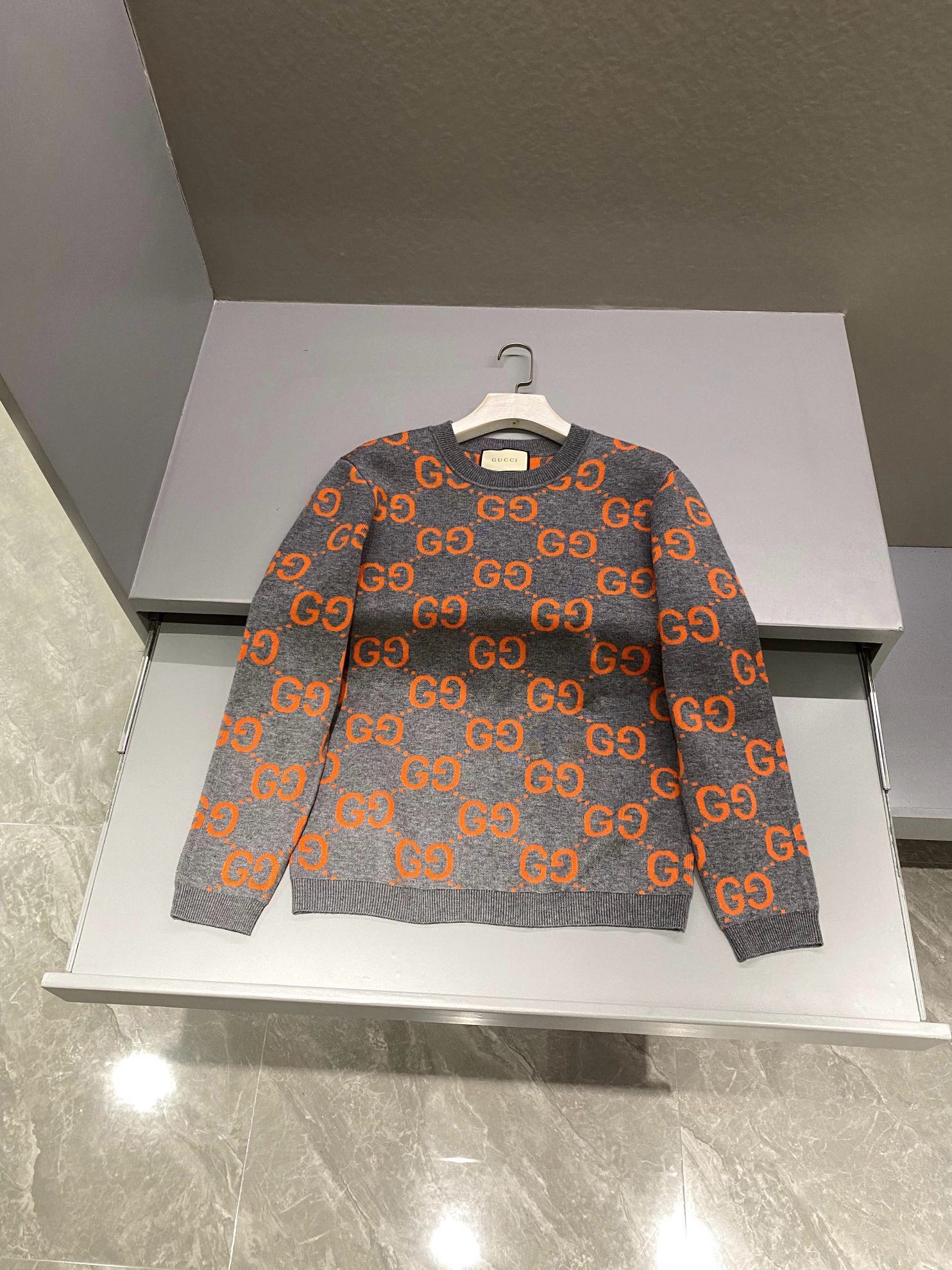 구찌 Gucci 스웨터