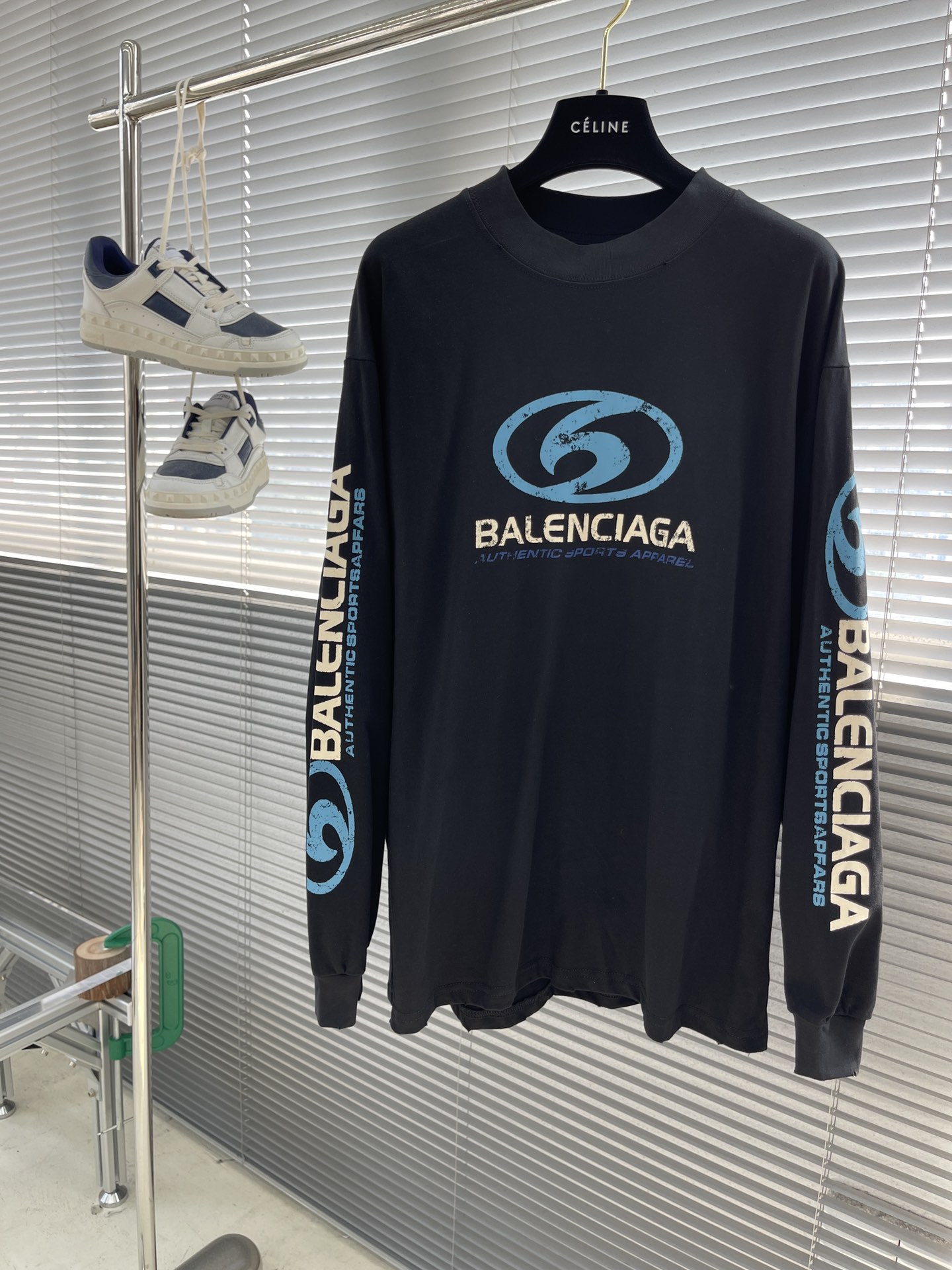 발렌시아가 Balenciaga 긴팔 티셔츠