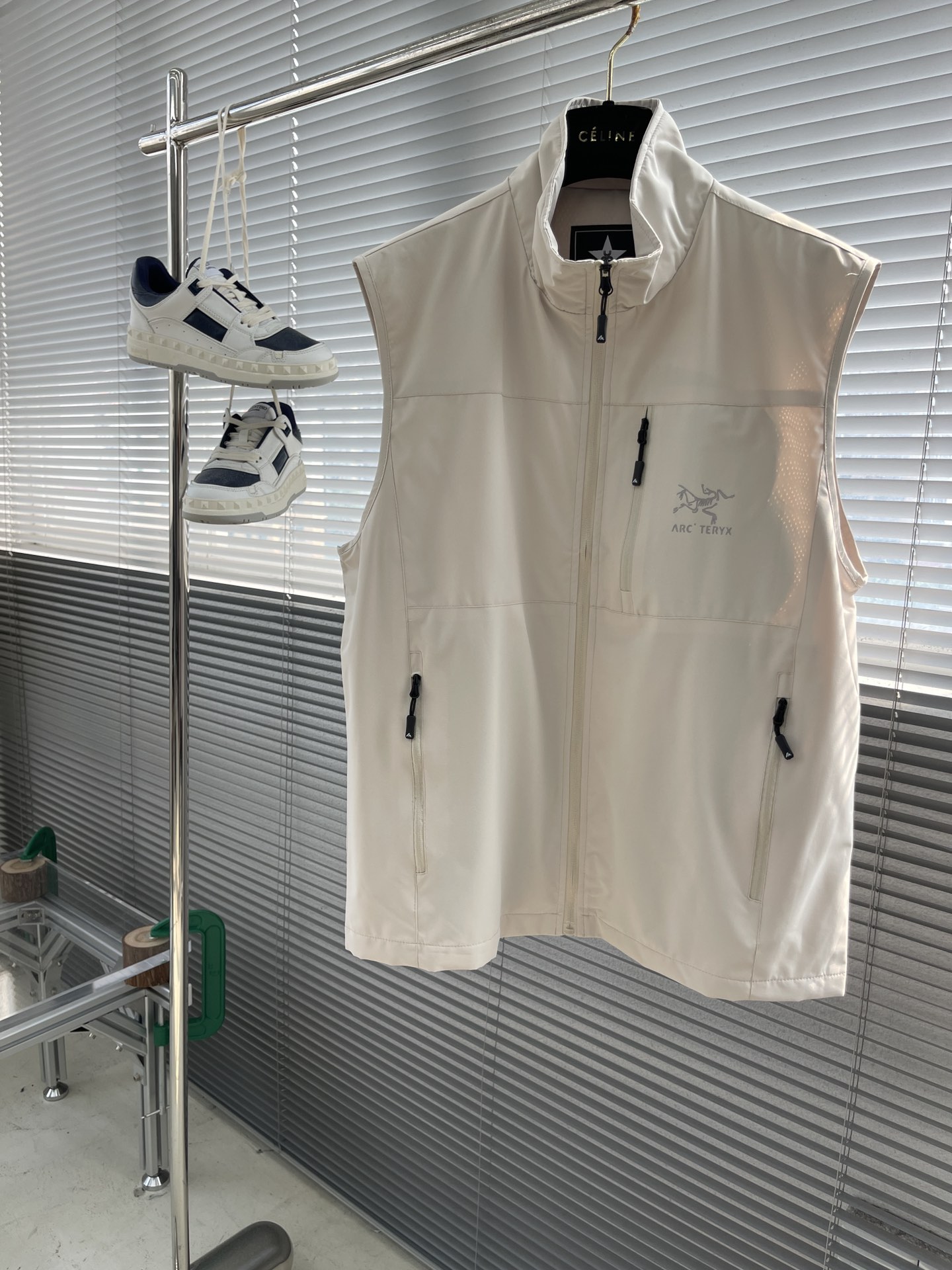 아크테릭스 ARC'TERYX 조끼