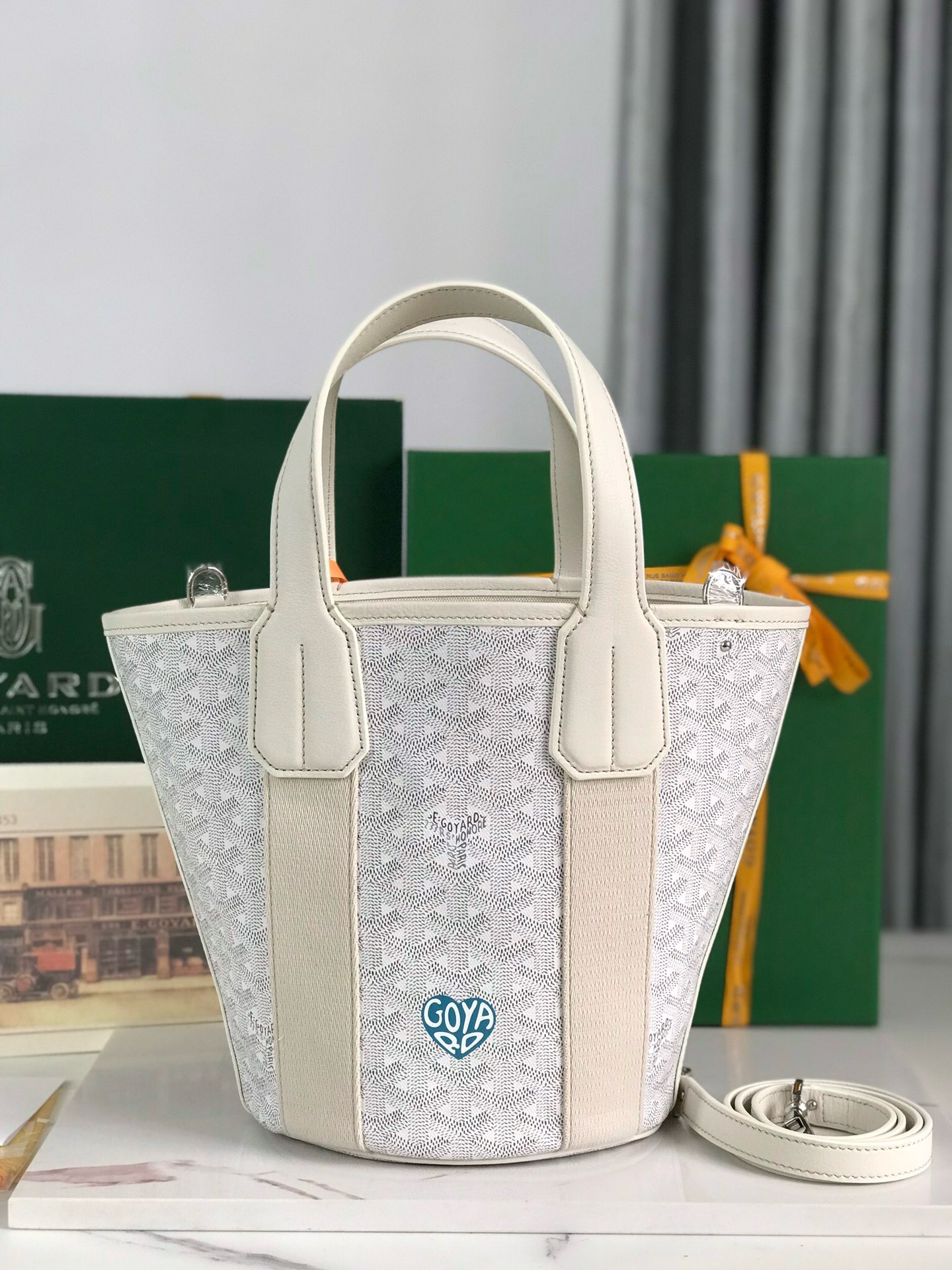 고야드 Goyard Belharra 버킷 백 18CM