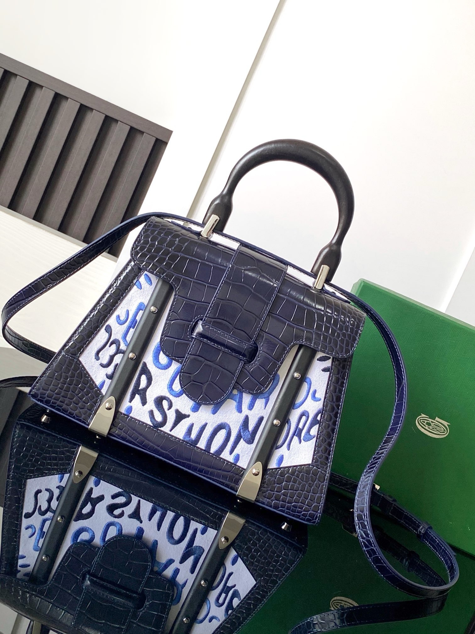 고야드 Goyard Saigon 탑 핸들백 28CM