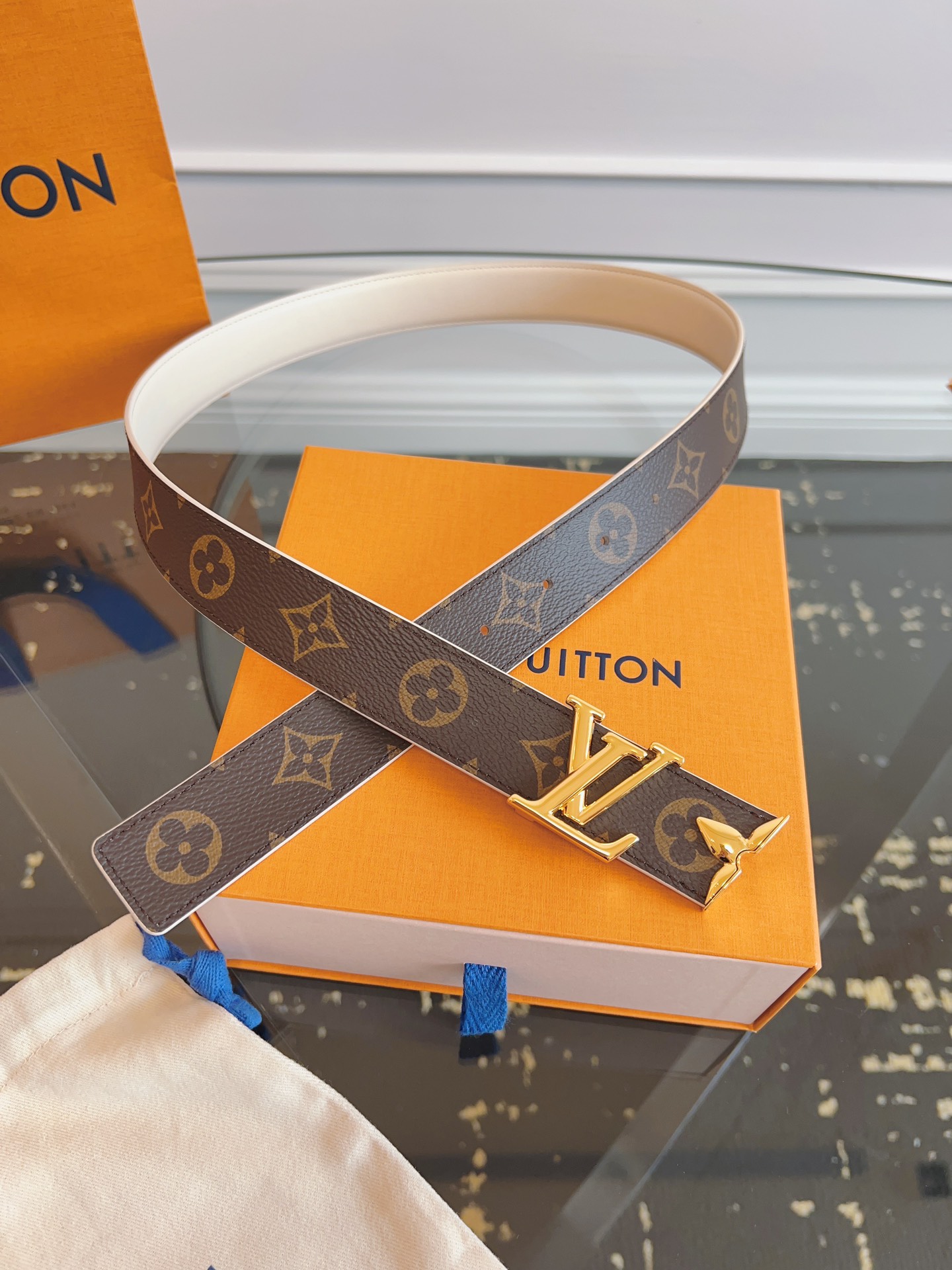 루이비통 Louis Vuitton 벨트 30mm