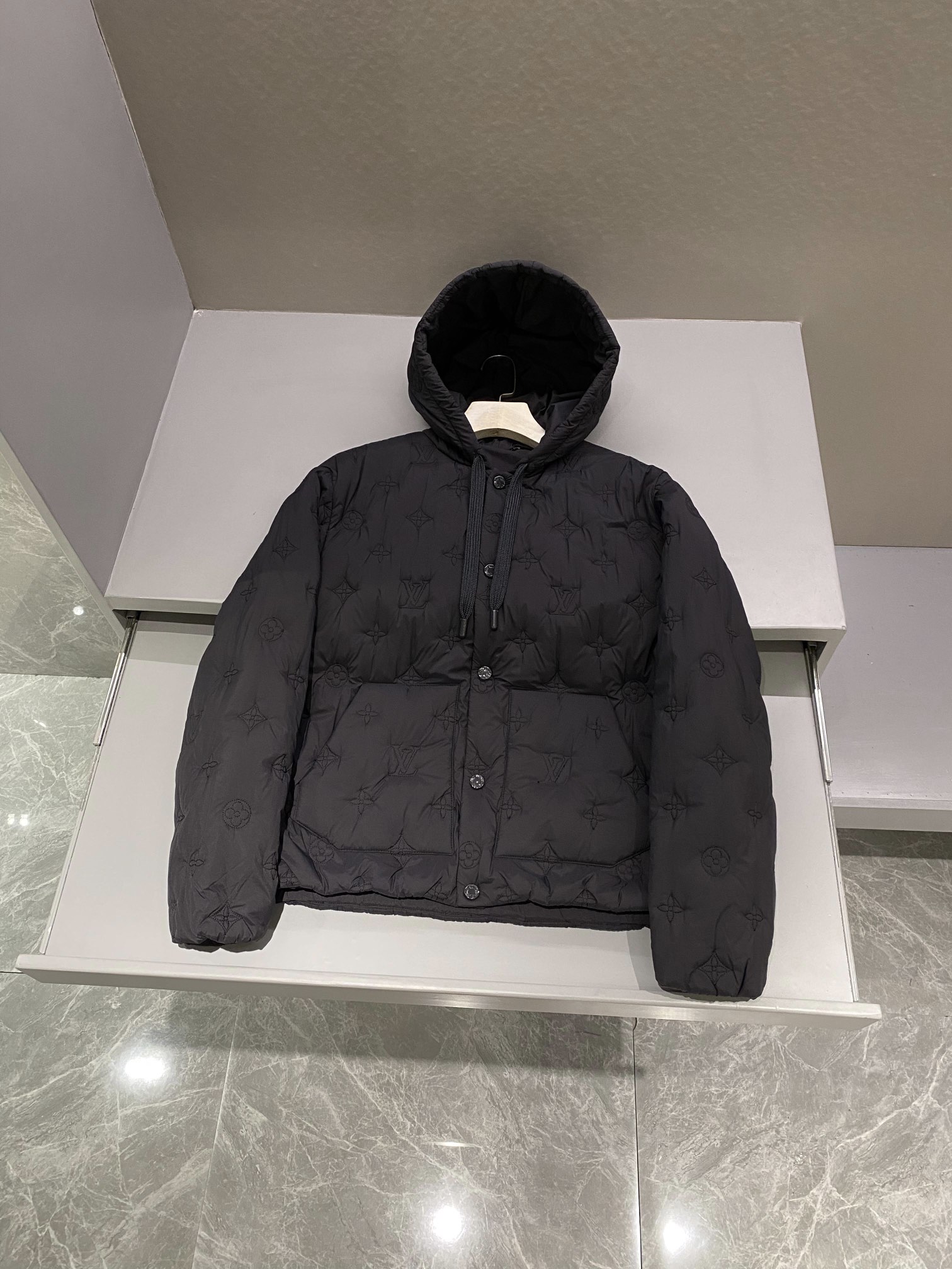 루이비통  Louis Vuitton 패딩