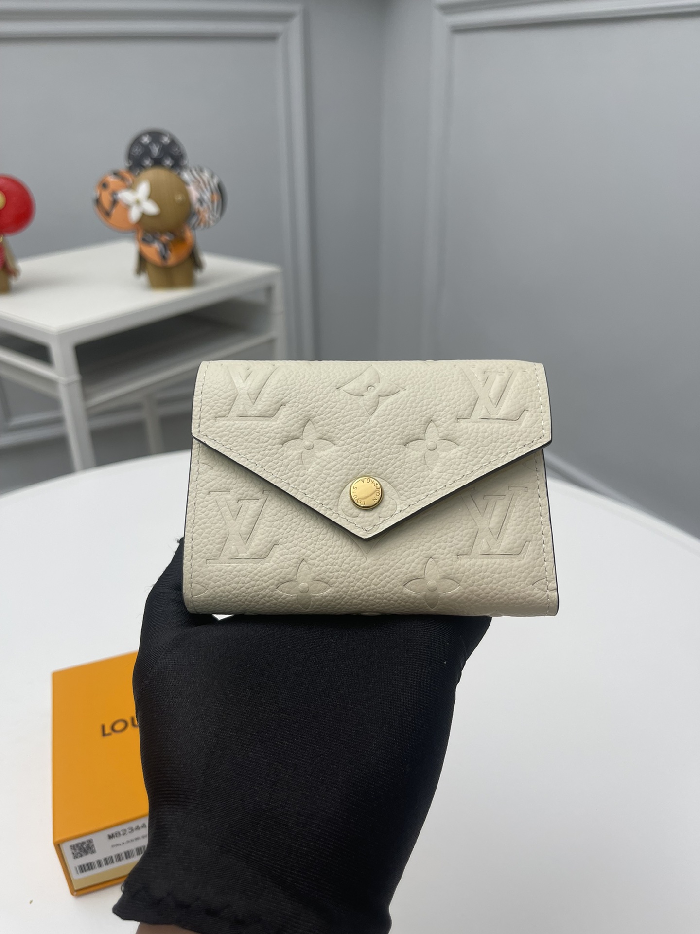 루이비통 Louis Vuitton M82334 지갑 12CM