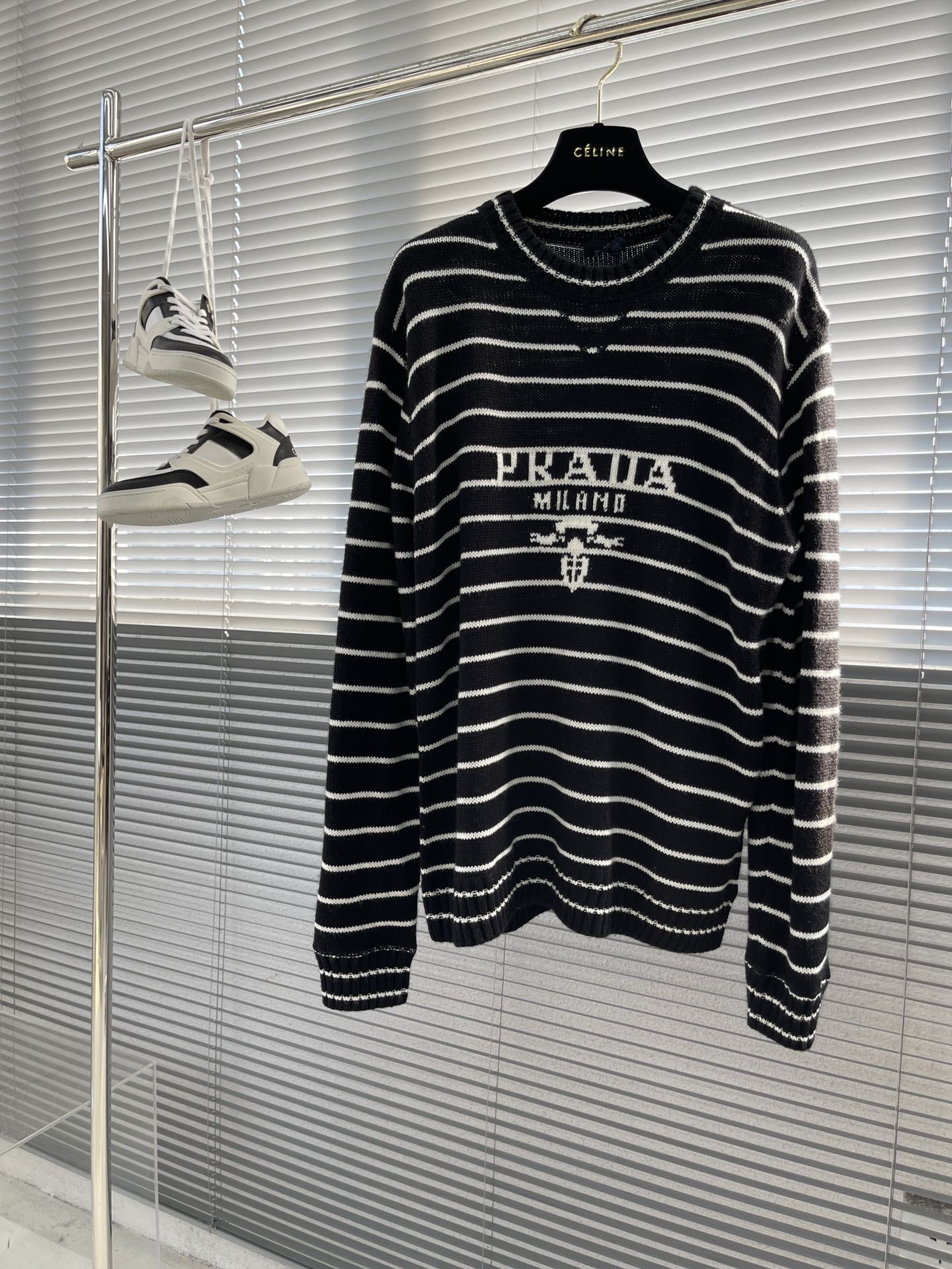 프라다 Prada 스웨터