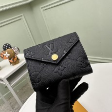 루이비통 Louis Vuitton M82133 지갑 10CM