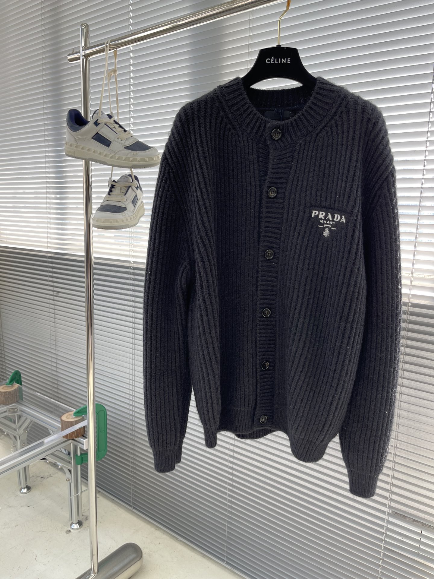 프라다 Prada 가디건