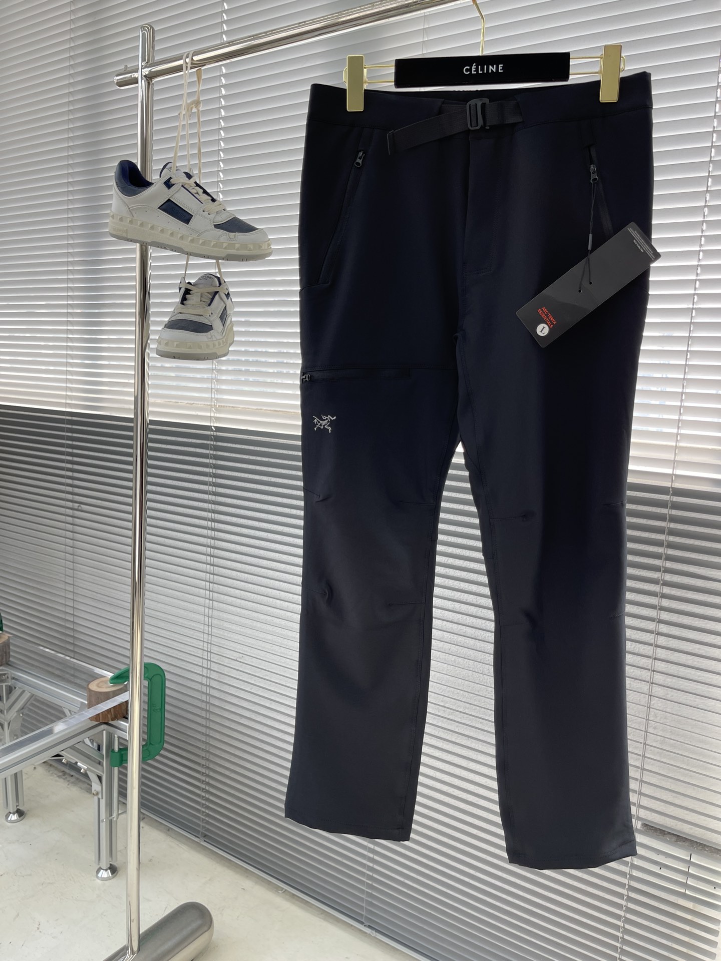 아크테릭스 ARC'TERYX 바지