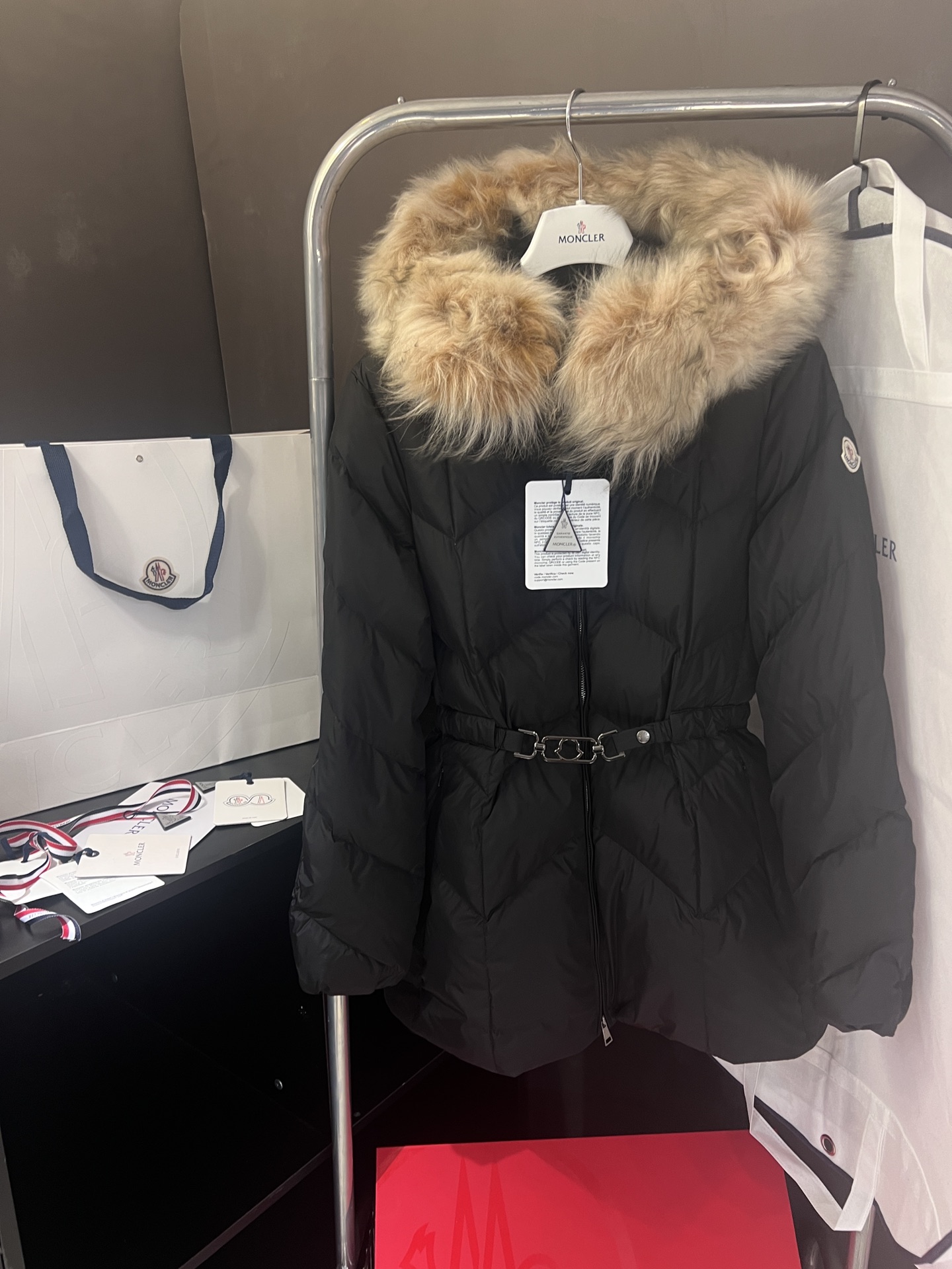 몽클레어 Moncler 패딩