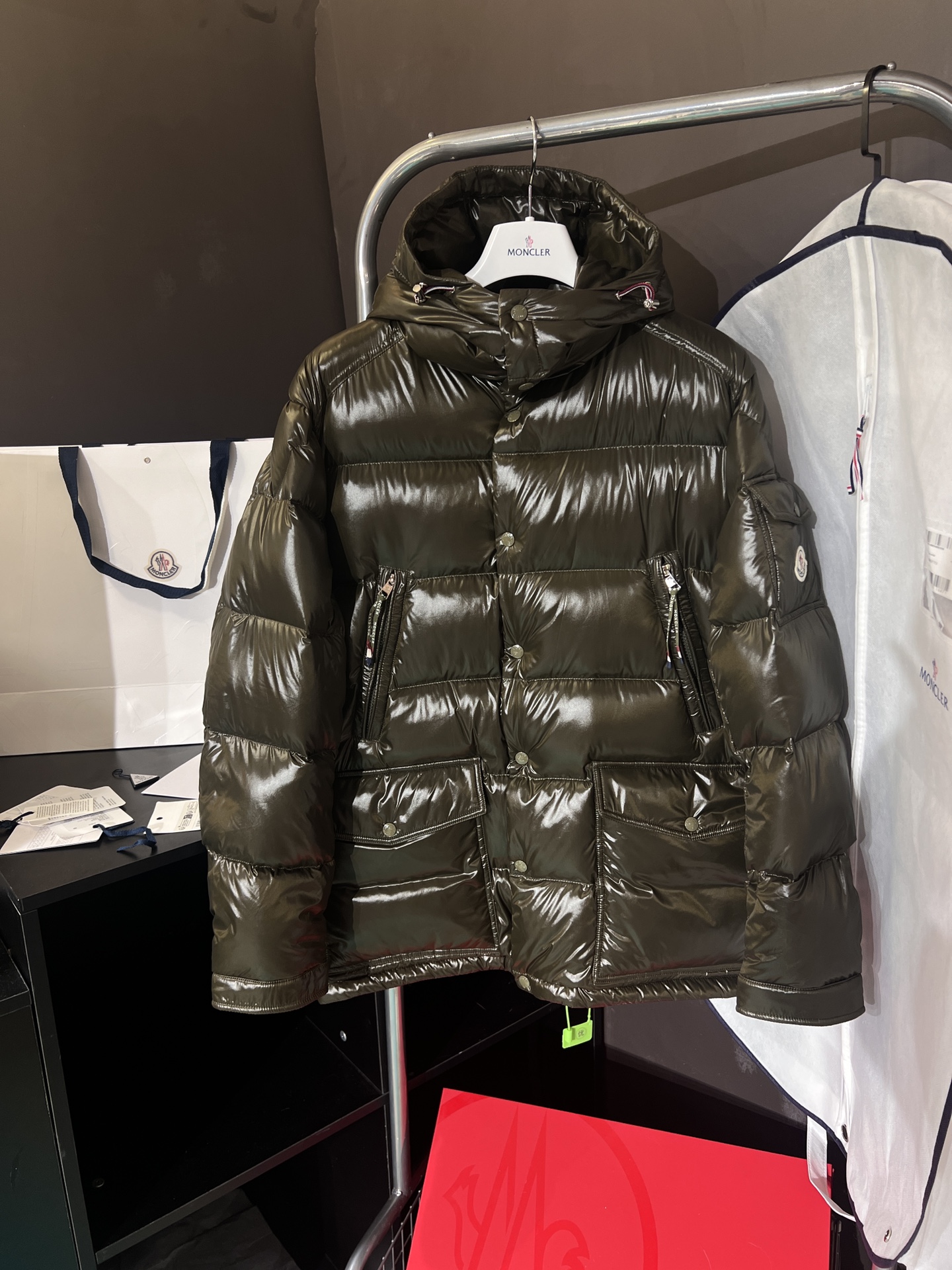 몽클레어 Moncler 패딩