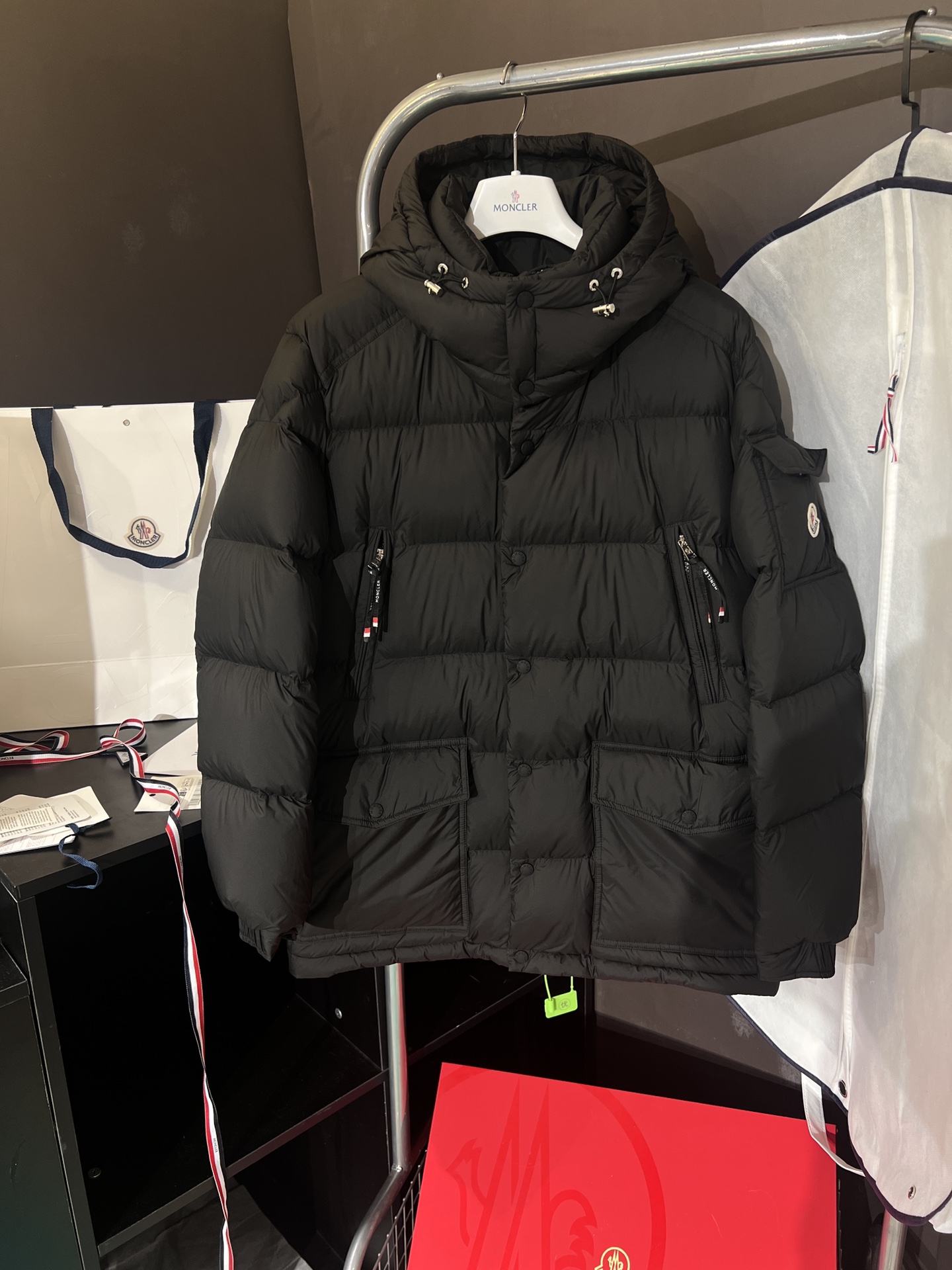 몽클레어 Moncler 패딩