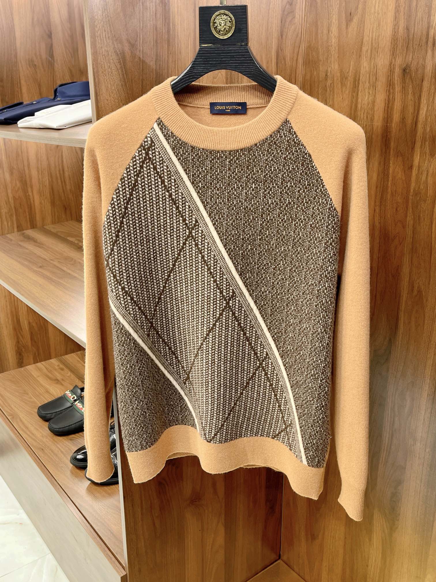 루이비통 Louis Vuitton 스웨터
