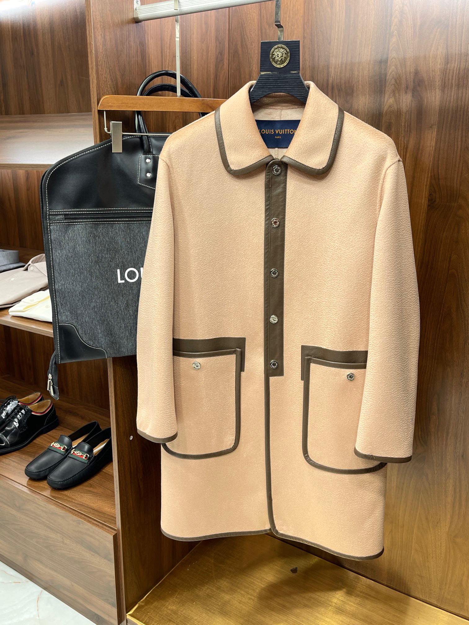 루이비통 Louis Vuitton 외투