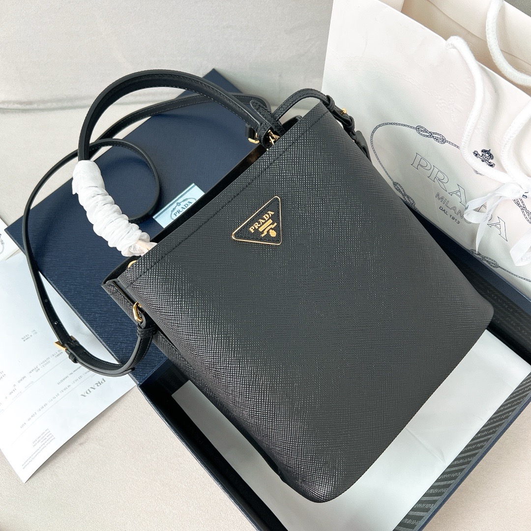 프라다 Prada 1BA212 버킷 백 22CM