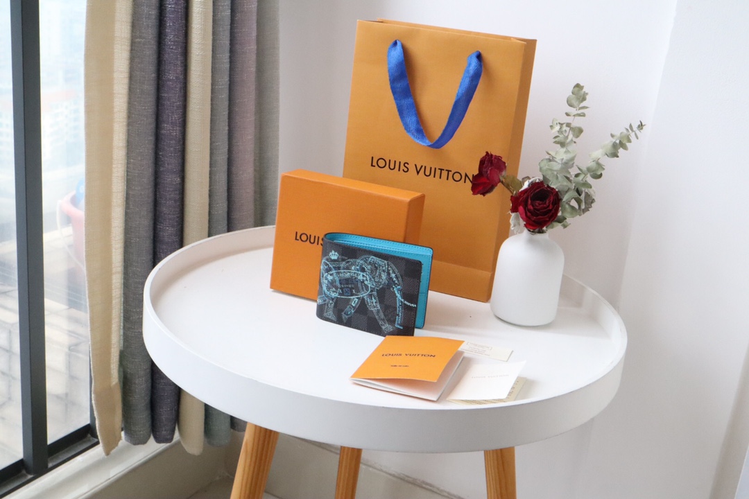 루이비통 Louis Vuitton N64603 지갑 12CM